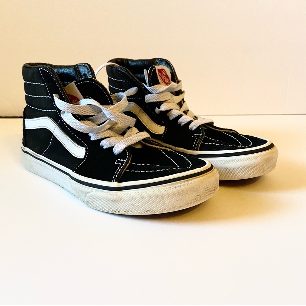 Kids Sk8-Hi vans